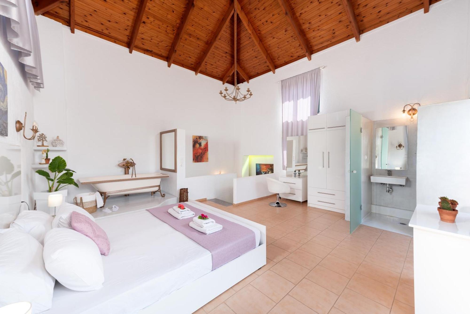 Coastal Dream Beachview Jacuzzi& Sauna Amoudara  Екстериор снимка