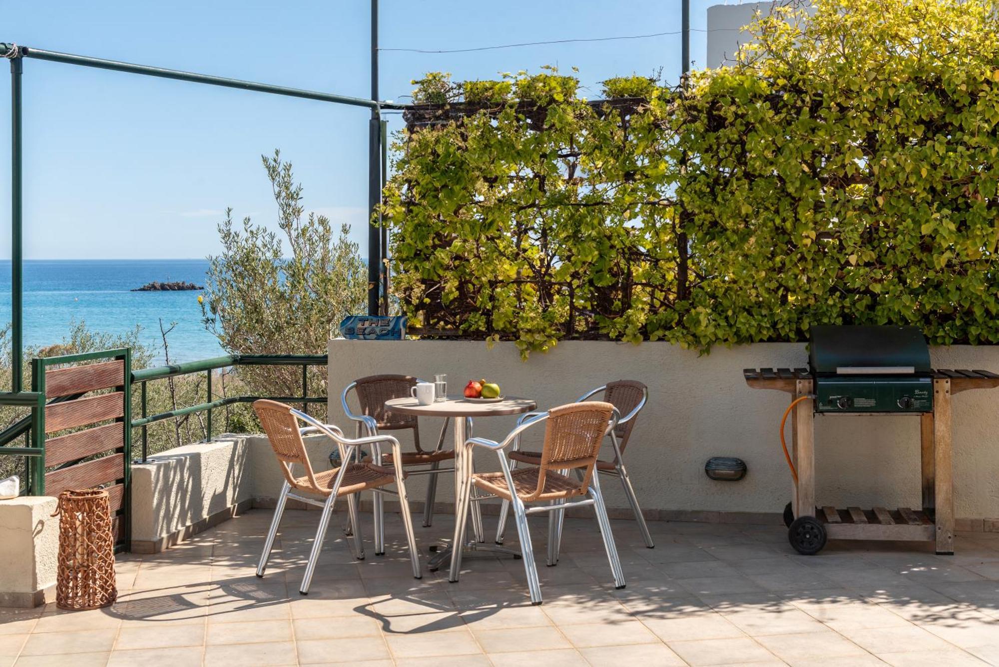 Coastal Dream Beachview Jacuzzi& Sauna Amoudara  Екстериор снимка